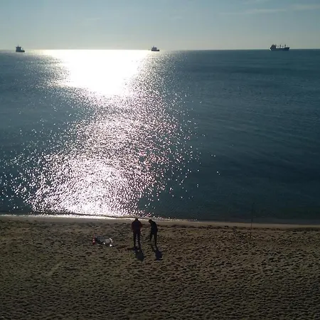 Hemingway In Happy Gasthof Warna