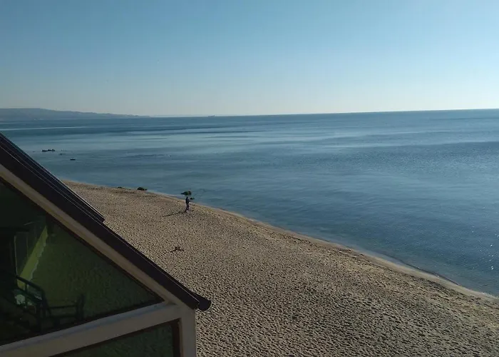 Hemingway In Happy Pensionat