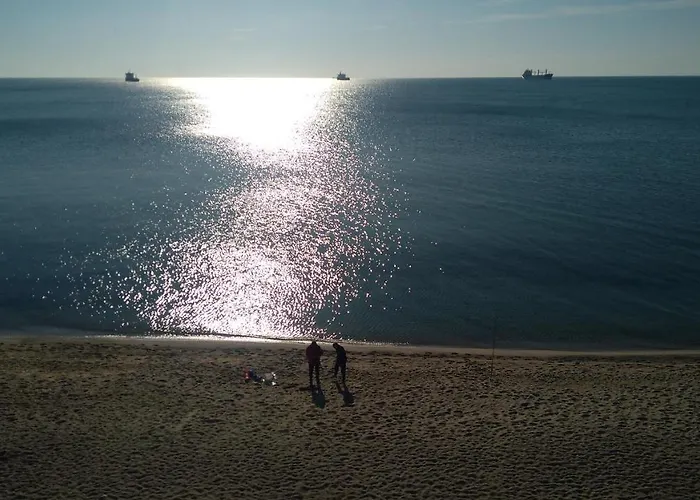 Hemingway In Happy Pensionat Varna