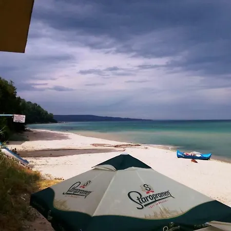 Hemingway In Happy Maison d'hôtes 3*