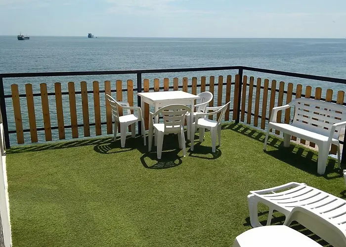 Pensionat Hemingway In Happy Varna